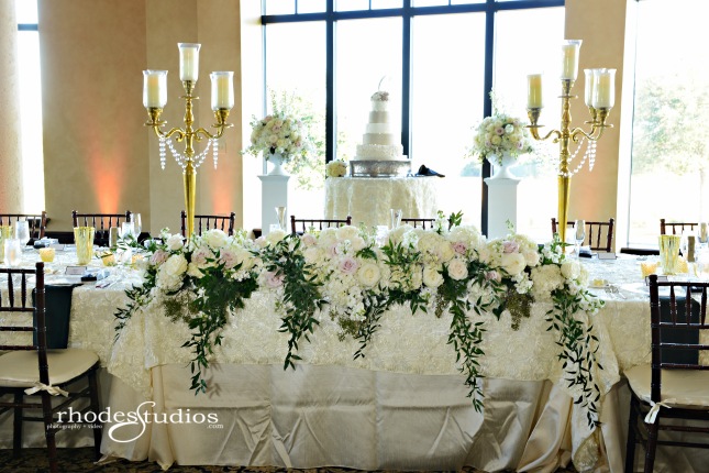 Classic White Wedding, Sweetheart Table Floral (2)