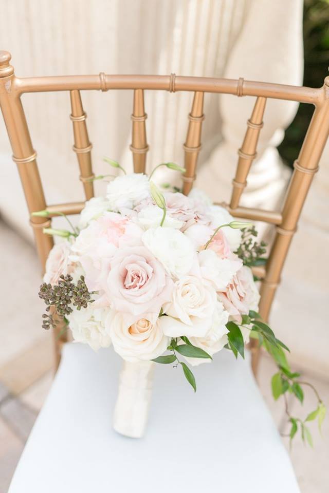 gold and blush wedding bouquet
