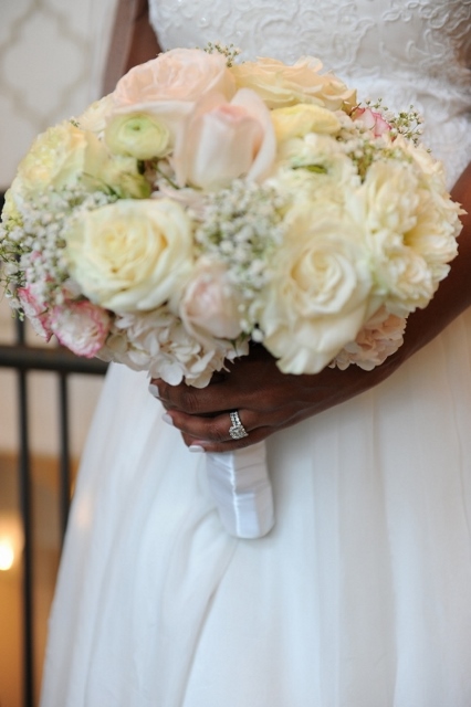intimate-wedding-at-the-ritz-bouquet-2
